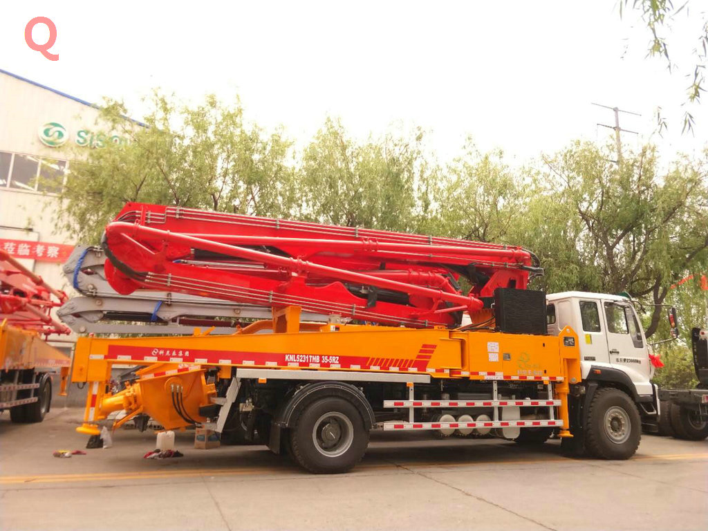 天泵，小型泵車，小型混凝土泵車