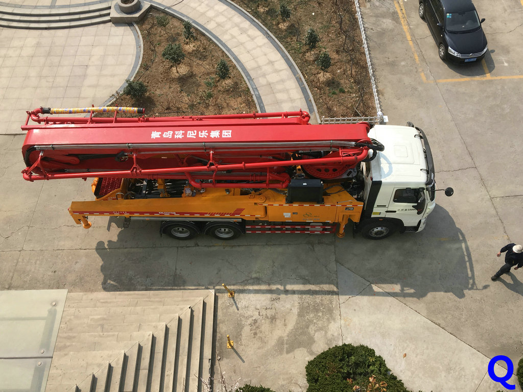 小型混凝土泵車，混凝土泵車，天泵，小型泵車