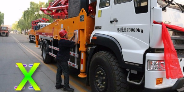 小型泵車從開到工地到作業(yè)完成，施工流程你都了解嗎？——科尼樂