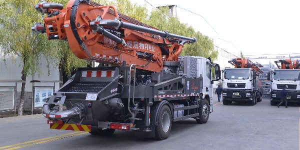 建設農(nóng)村與小型泵車，是密不可分的